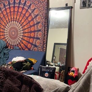 Meet your Posher, Geannel